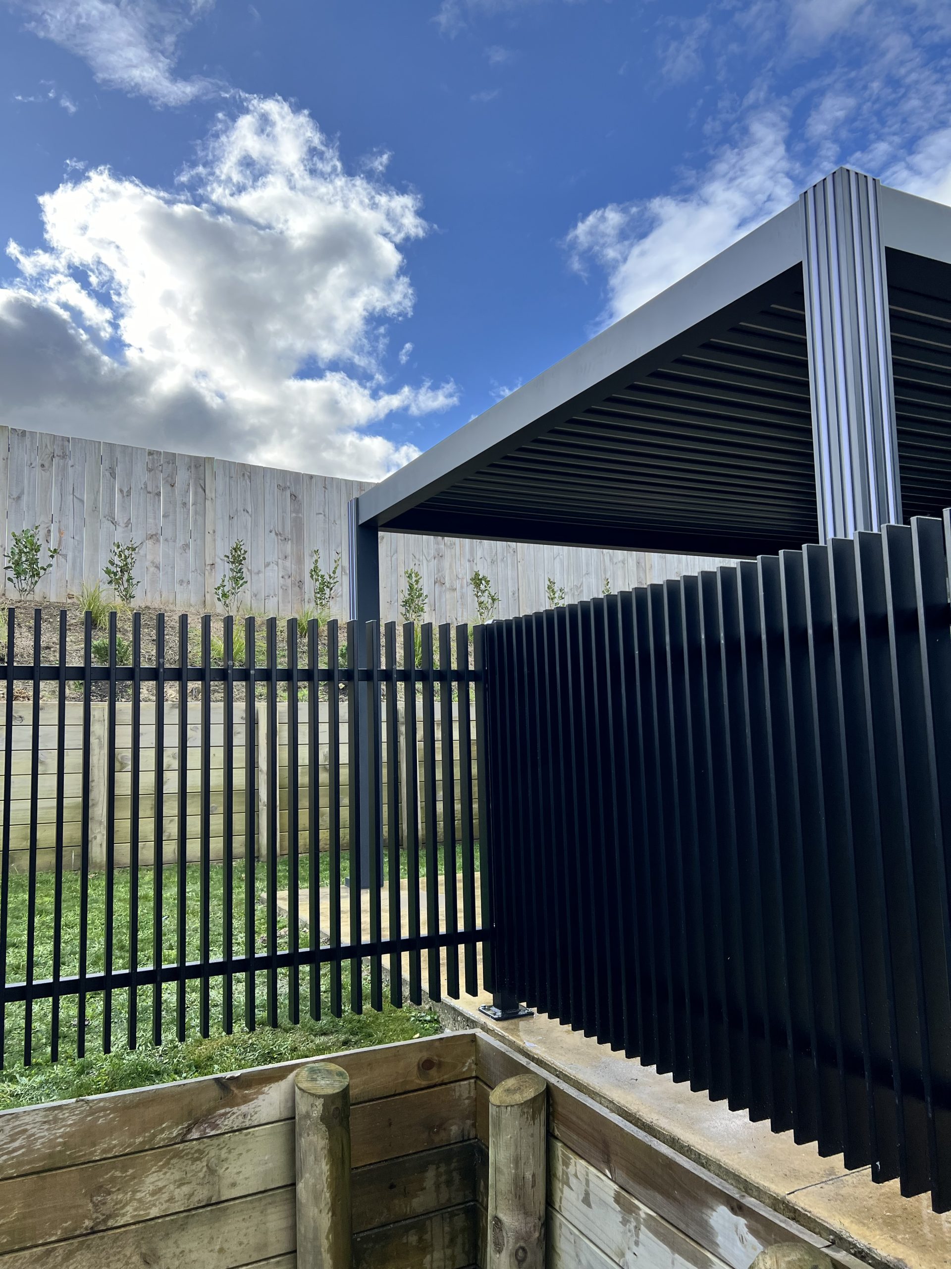 Modern Fence Supplies 3D Vertical Bar Panels