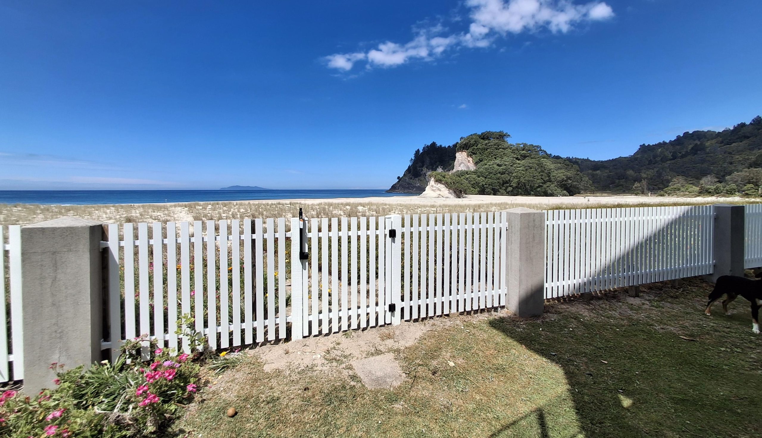 Modern Fencing Picket Style White Fence
