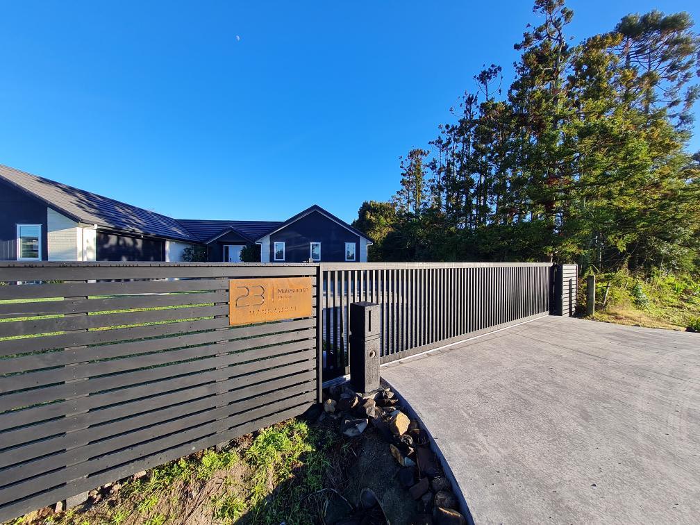 Curved Sliding Gate