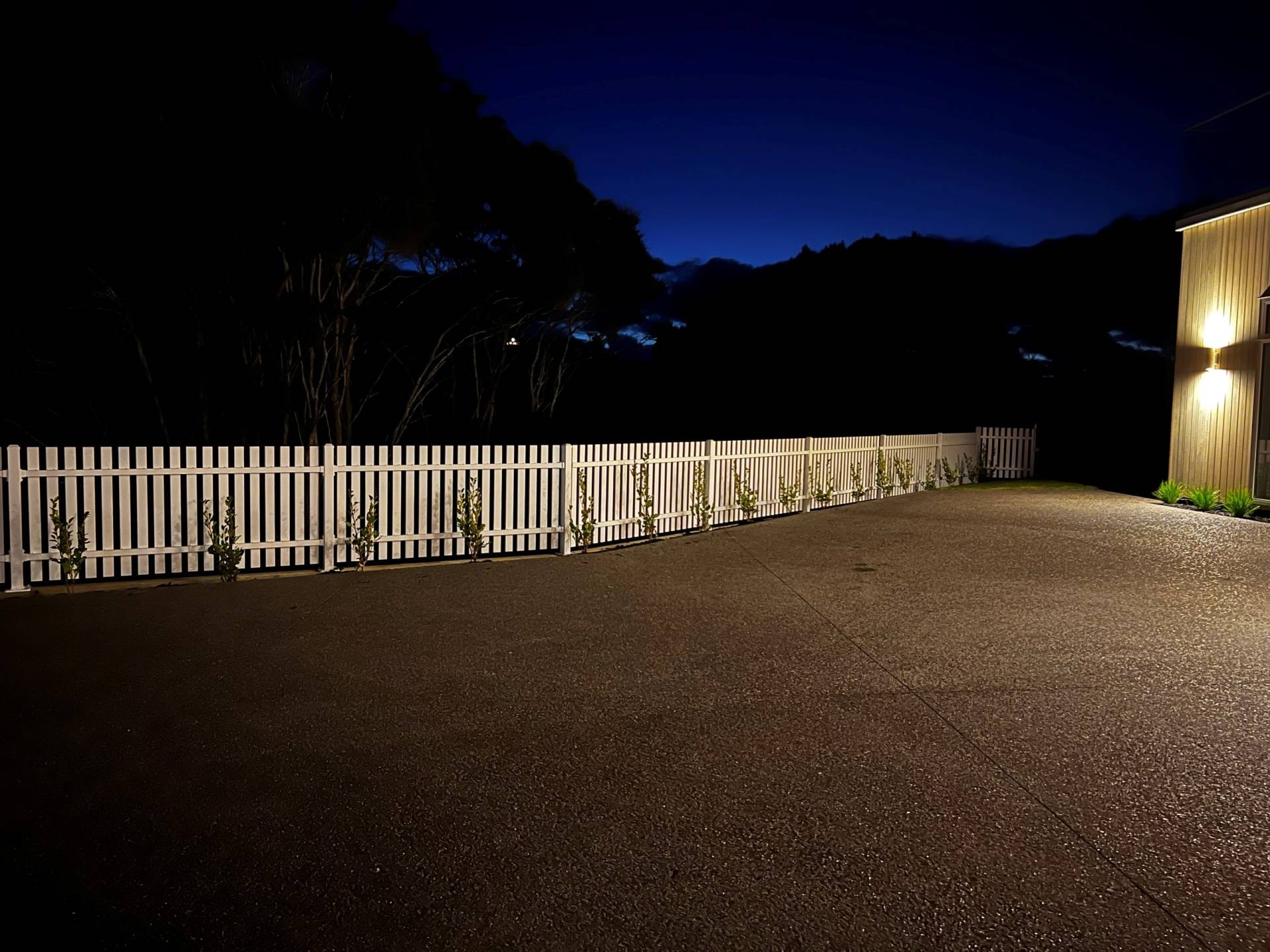 White Picket Allure Panel Modern Fence Supplies Picket Style White Fence