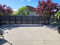 Curved Gate