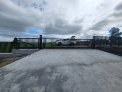 Gate